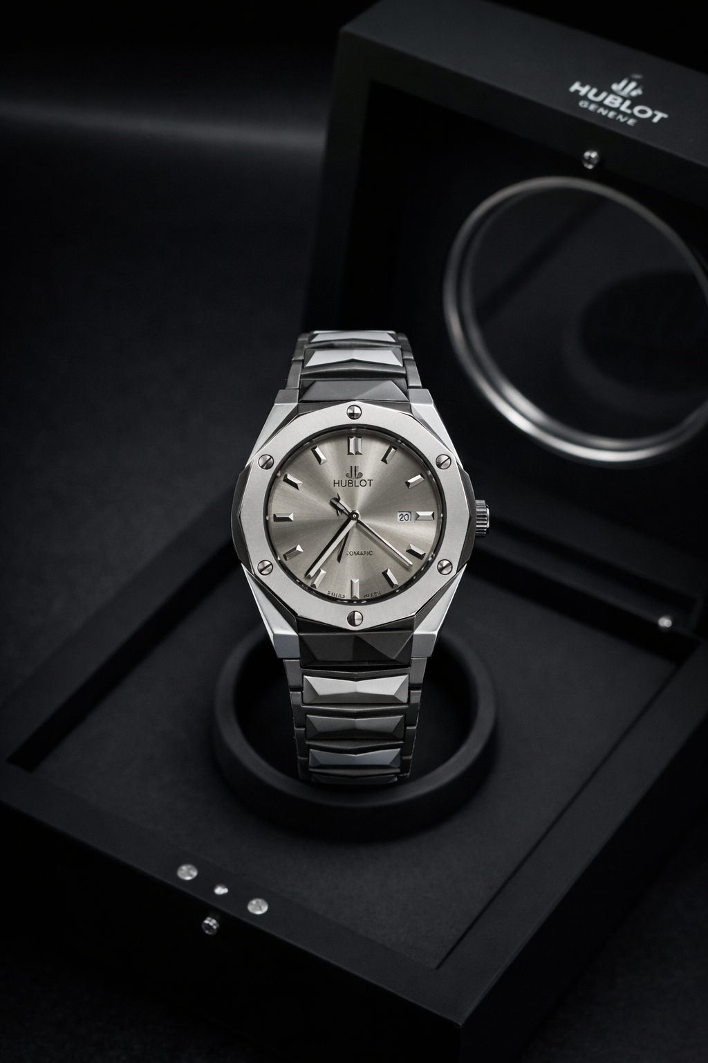 Hublot Cut Rotating Back (Swiss like)