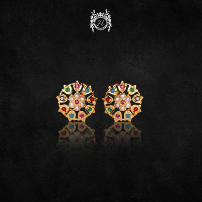 Elegant Naurattan Pendant Set
